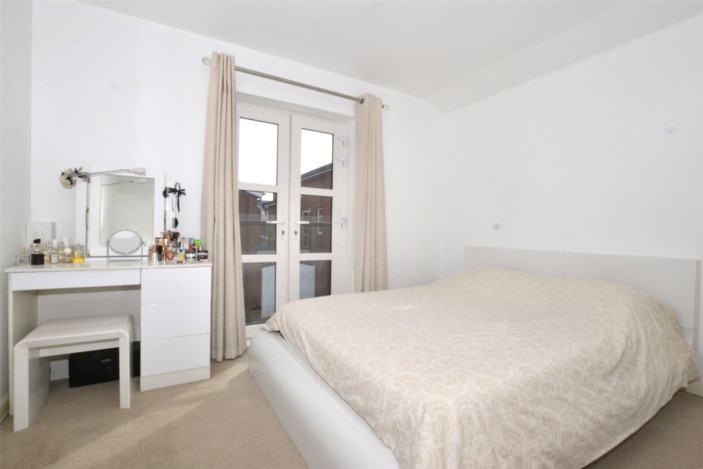 Property photo 3 of 15 Picture No. 04
