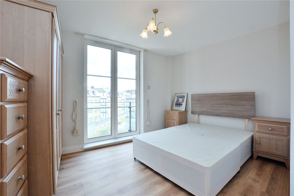 Property photo 3 of 8 Bedroom 2