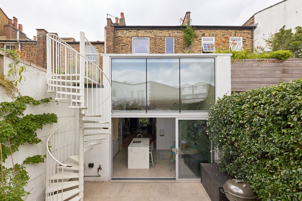 Property photo 1 of 42