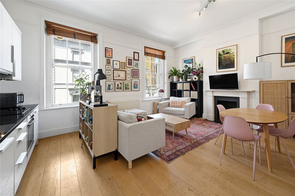 Property photo 3 of 8 Reception Room