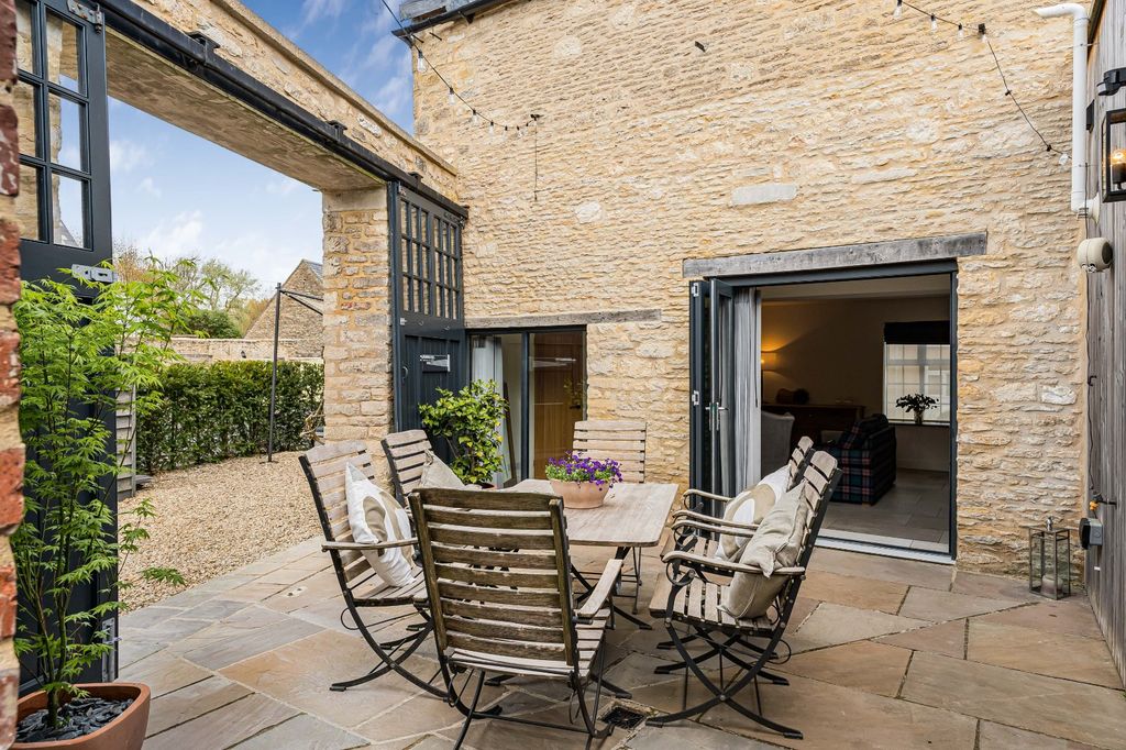 Property photo 1 of 19 Picture No. 27