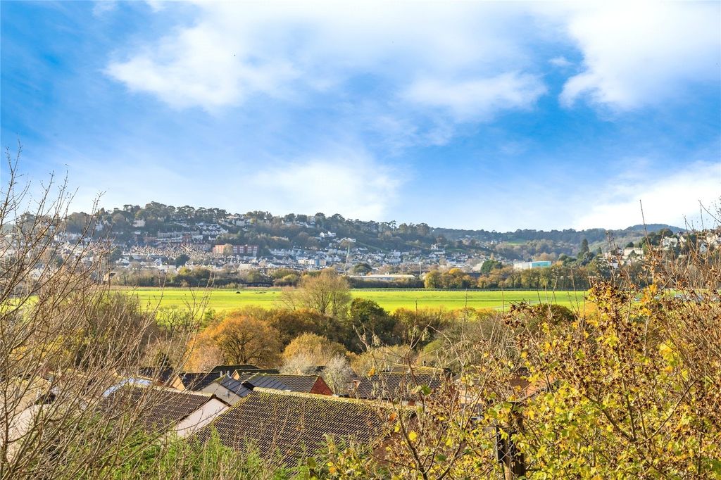 Property photo 2 of 15 Picture No. 42