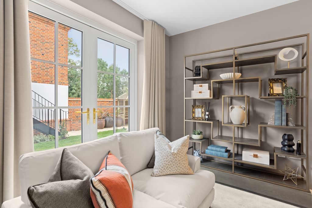 Property photo 3 of 8 Show Home