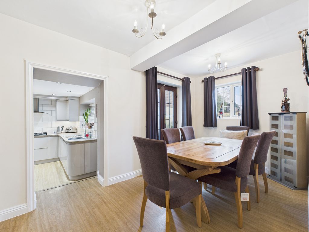 Property photo 3 of 23