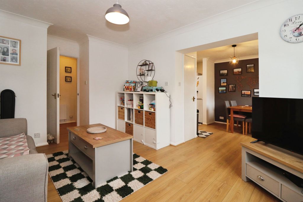 Property photo 2 of 9