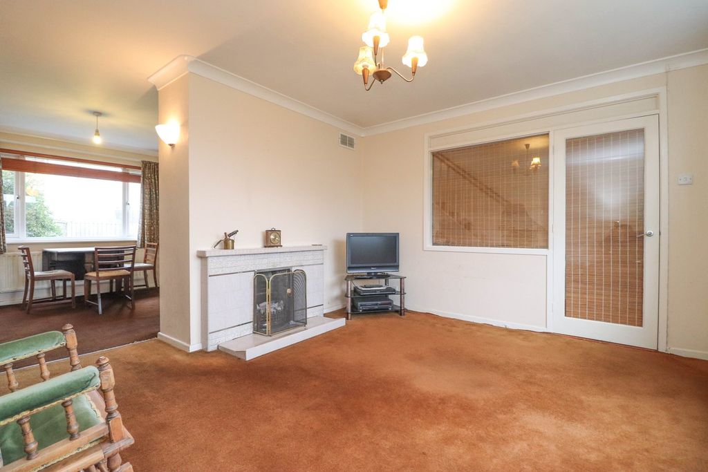 Property photo 3 of 18 Dining Lounge