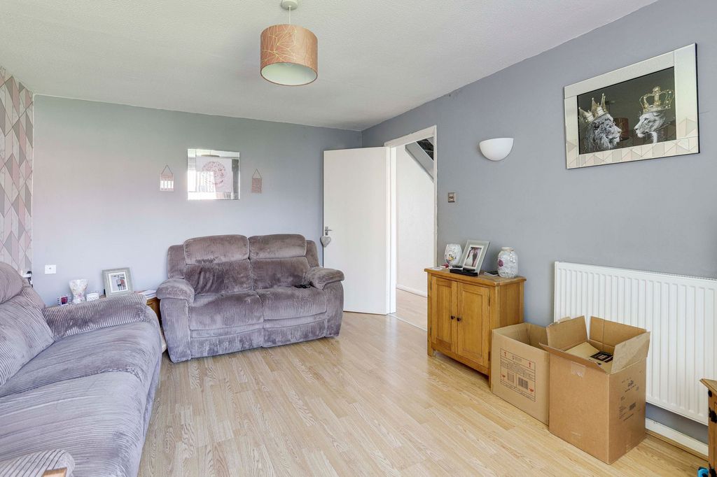 Property photo 3 of 18