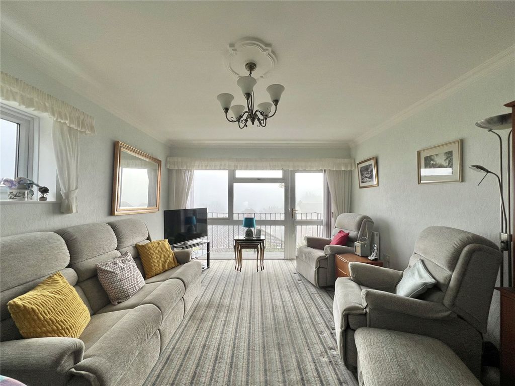 Property photo 2 of 14 Picture No. 02