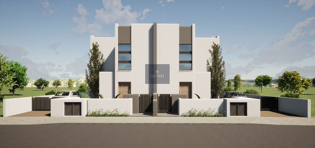 Property photo 1 of 4