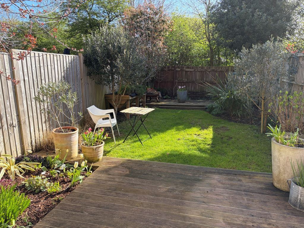 Property photo 3 of 15 Photo 16