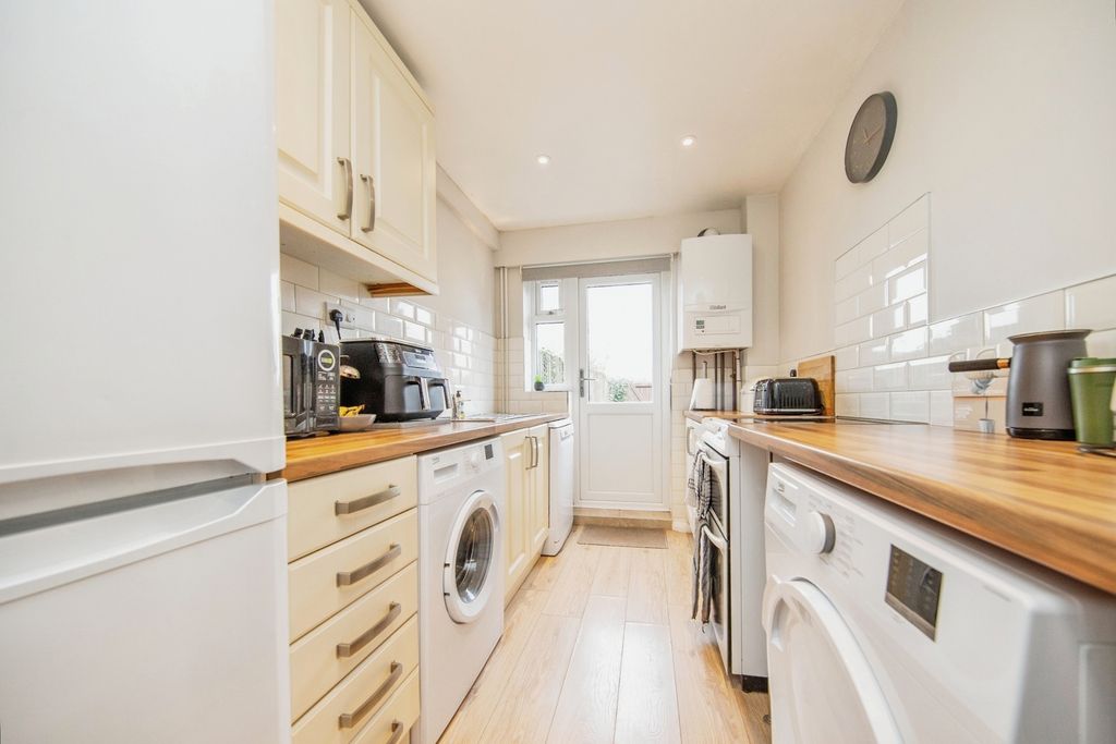 Property photo 2 of 15 Pbox-Img.Jpg