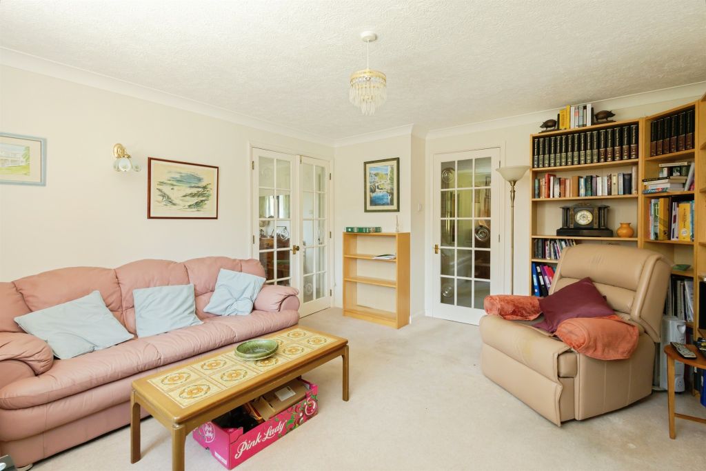 Property photo 2 of 13