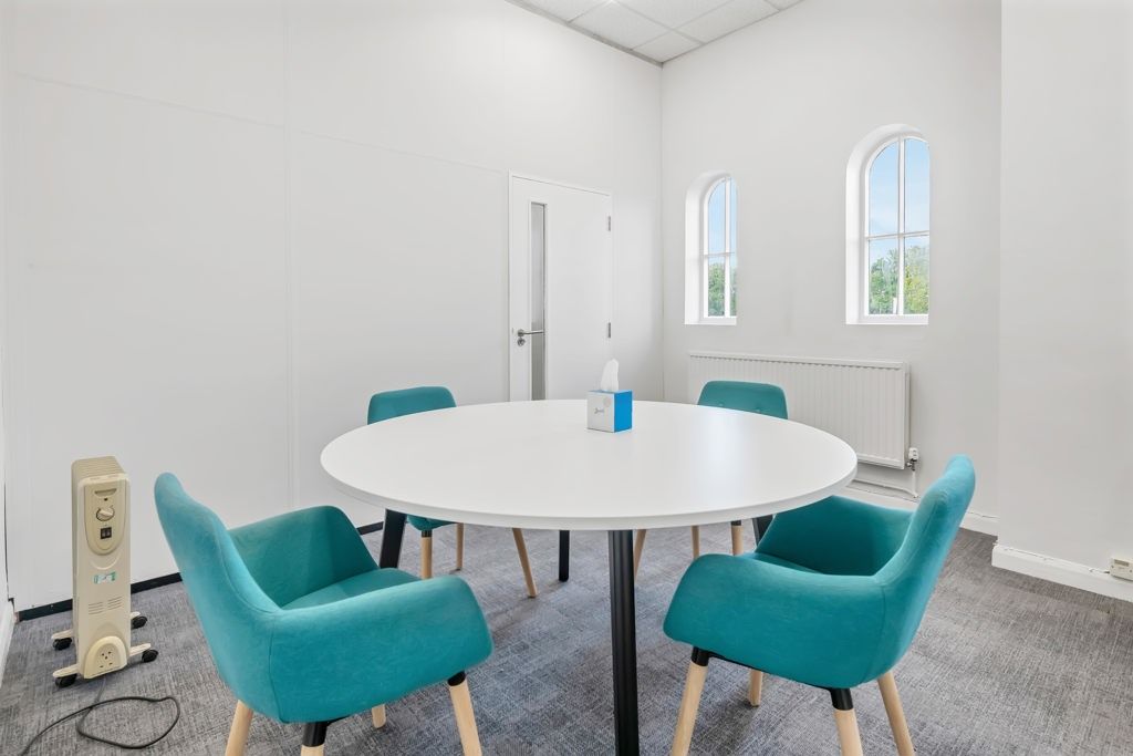 Property photo 3 of 9 Photo 7