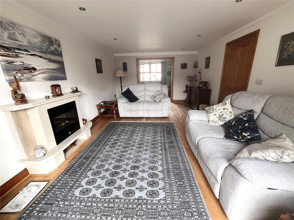 Property photo 2 of 20 Picture No. 22