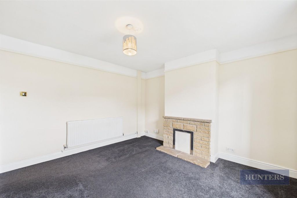 Property photo 3 of 23 Cam05152G0-Pr0090-Still021.Jpg