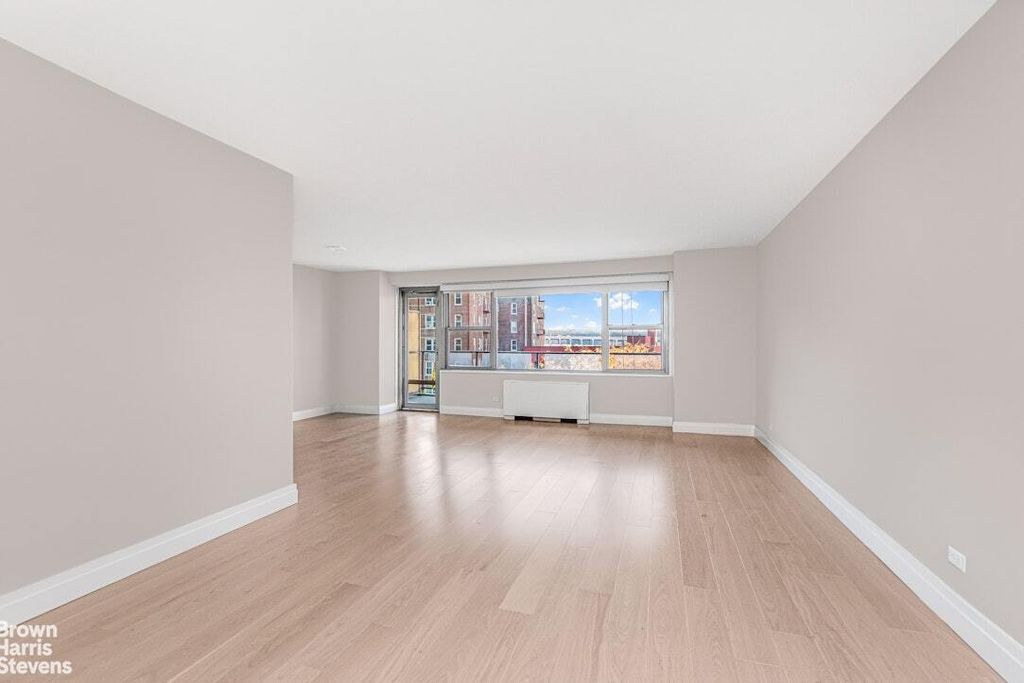 Property photo 2 of 12 <Alttext/>