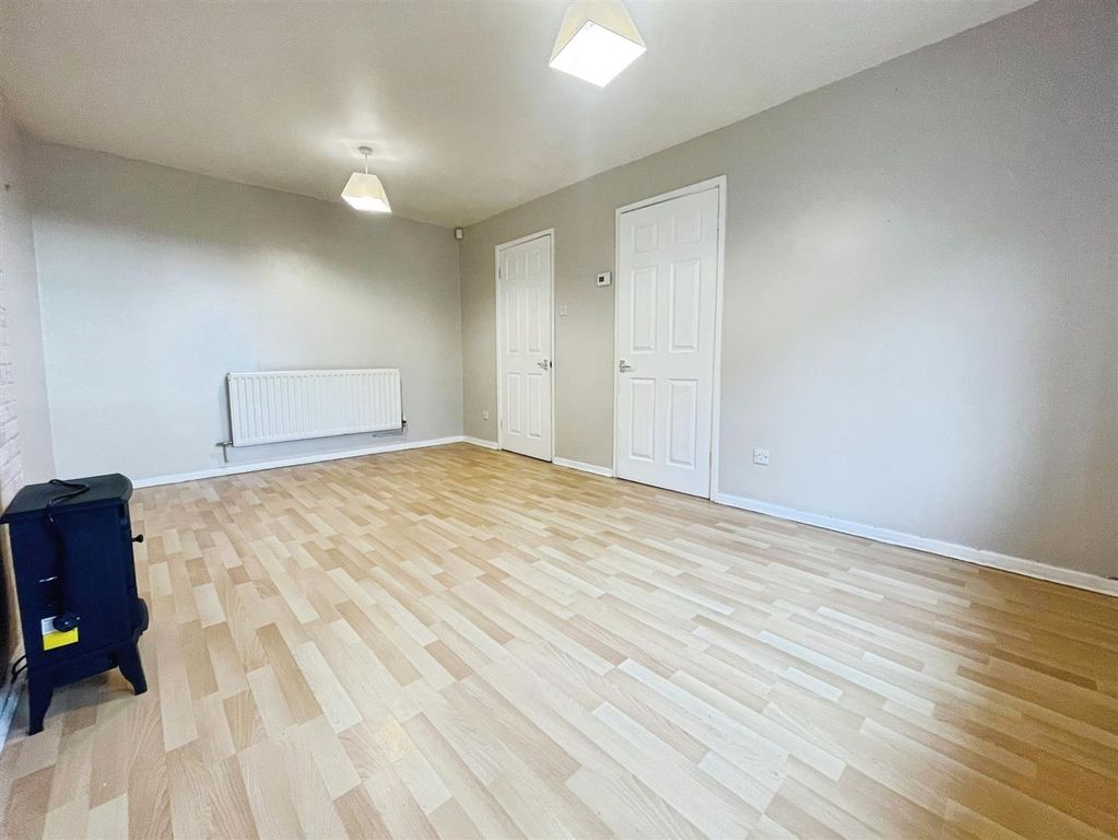 Property photo 2 of 12 Living Room