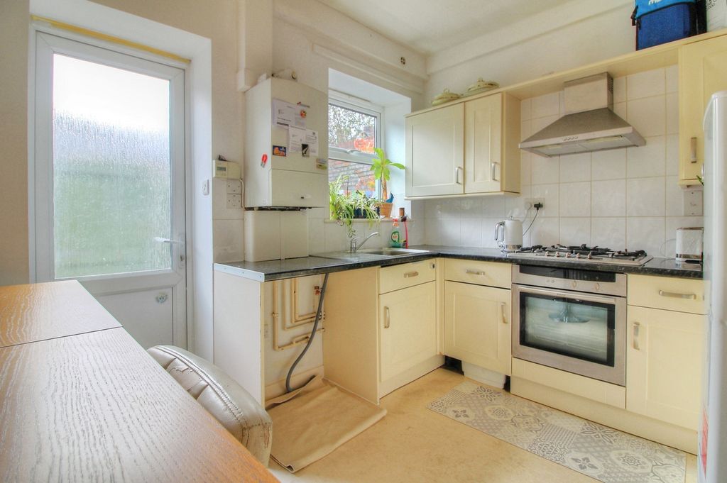 Property photo 3 of 16