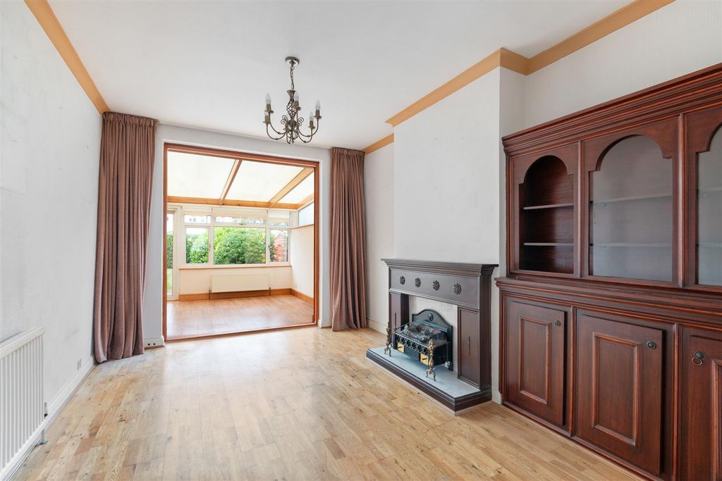 Property photo 3 of 12 Monkleigh Road