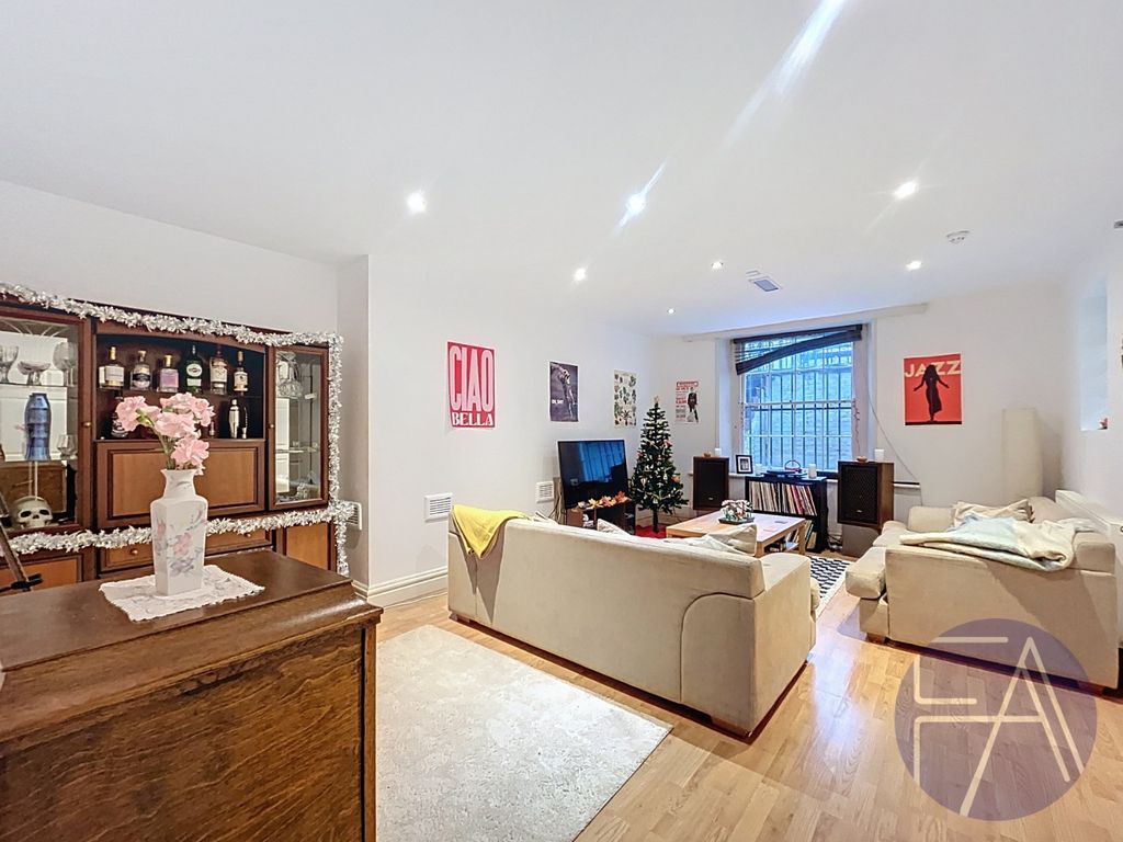 Property photo 2 of 29 4731273