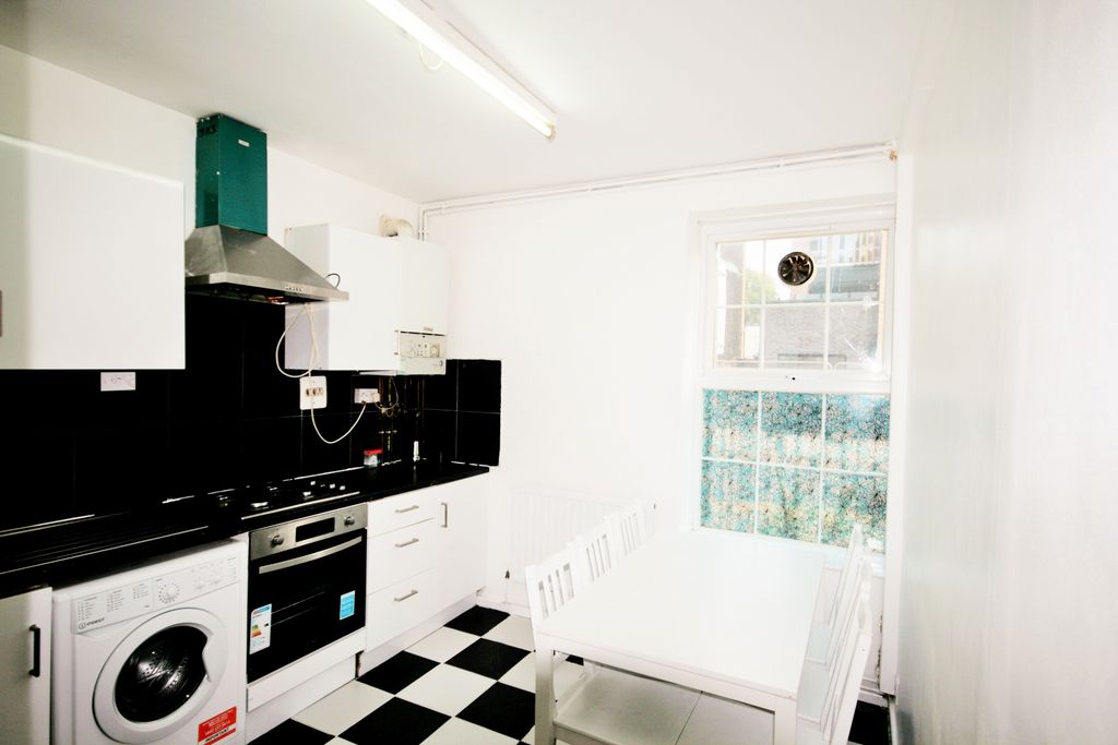 Property photo 2 of 8 Gallery