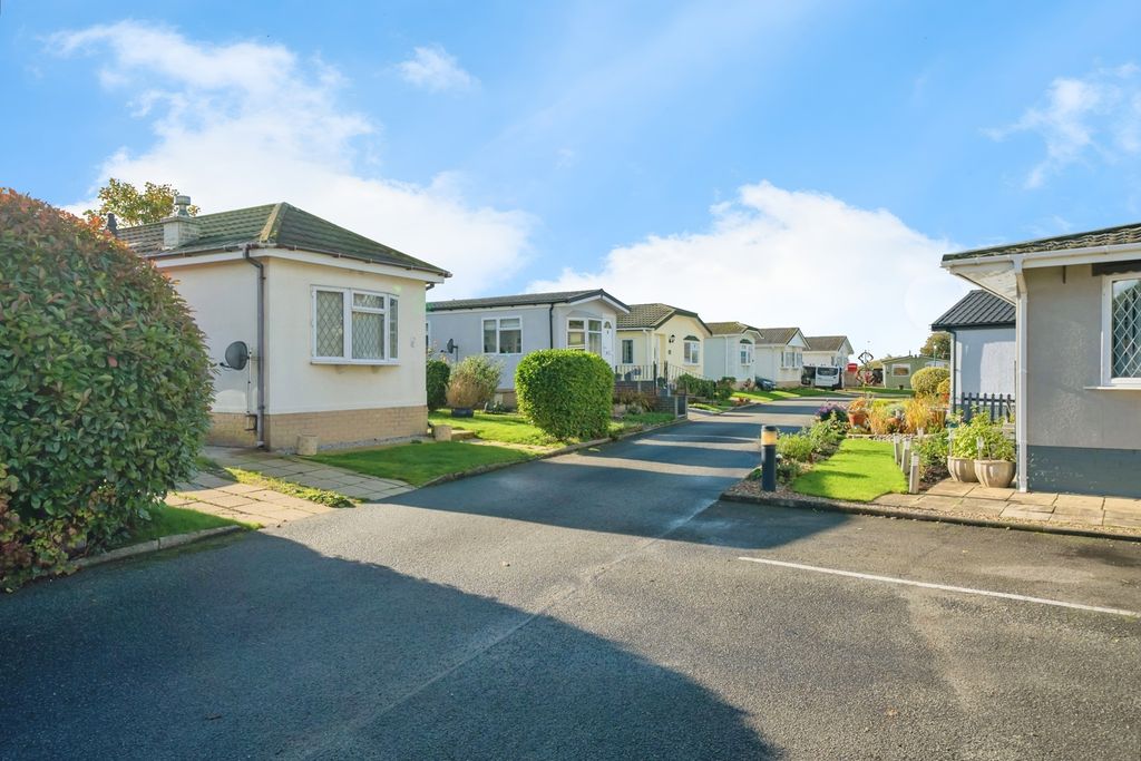 Property photo 3 of 17 Front