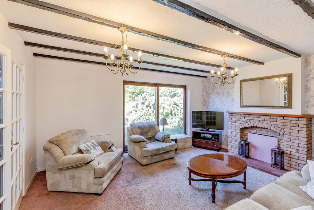Property photo 2 of 21 Pbox-Img.Jpg