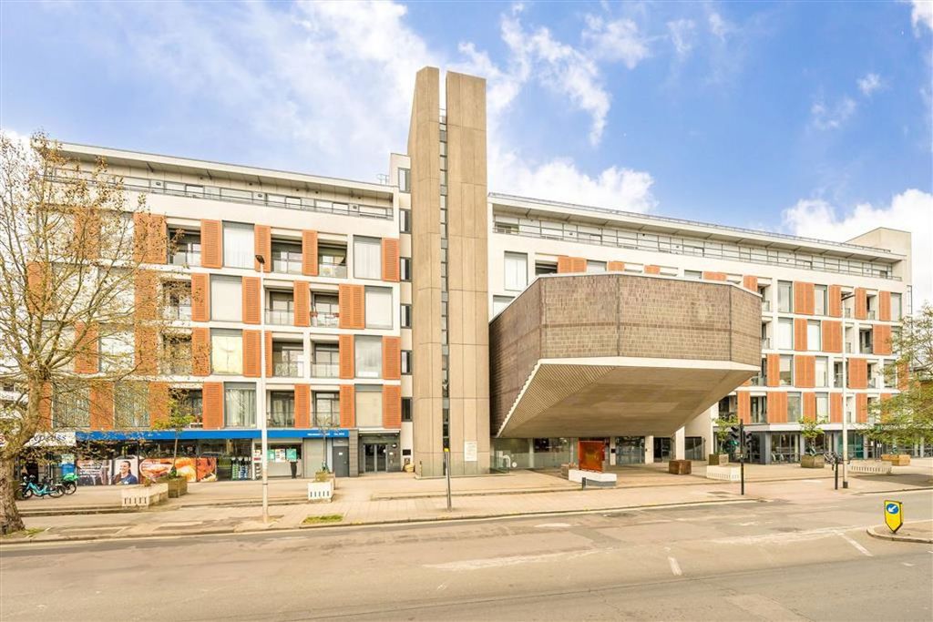 Property photo 1 of 6