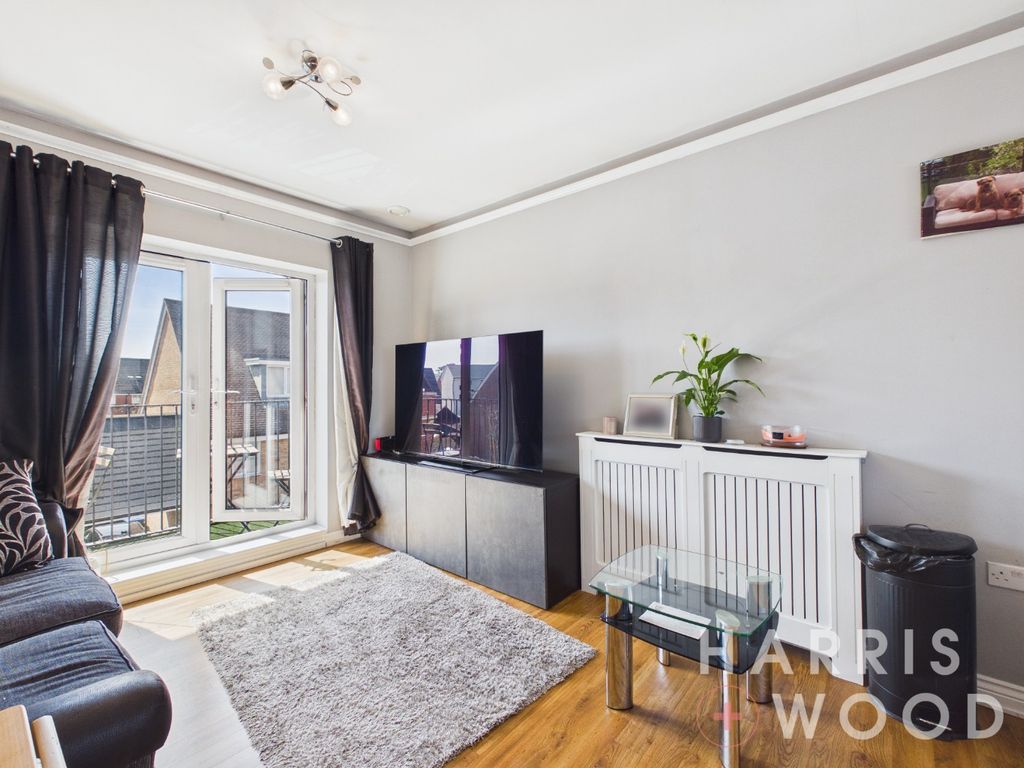 Property photo 2 of 15 5166342