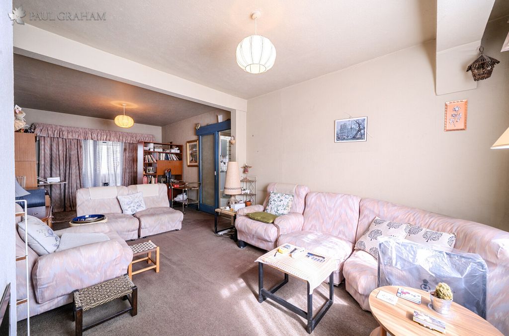 Property photo 3 of 20 8E9791F2-1c39-411c-A3Fd-ba06F71c3Ab4