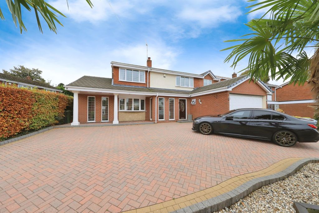 Property photo 1 of 17