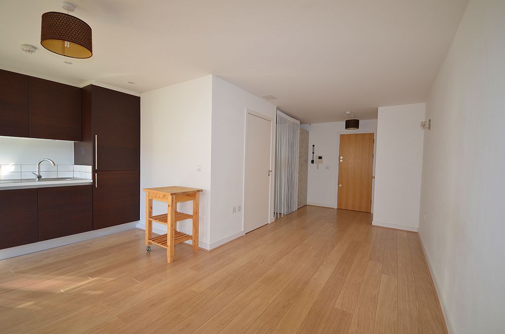 Property photo 3 of 6 Living Area