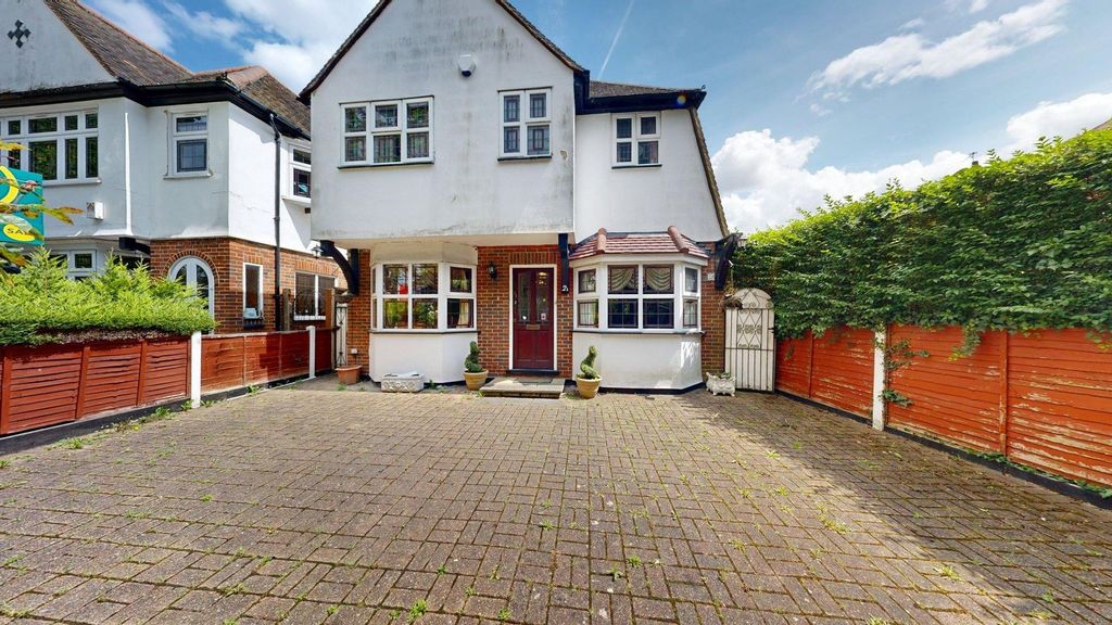 Property photo 1 of 13