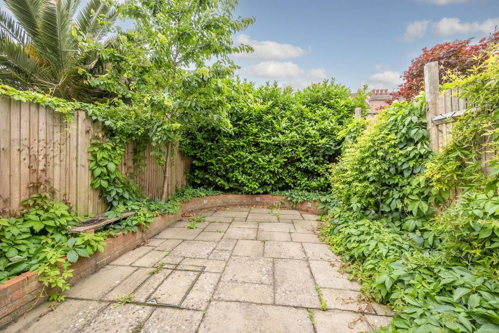 Property photo 3 of 16