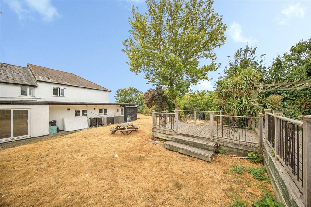 Property photo 1 of 31 Picture No. 47