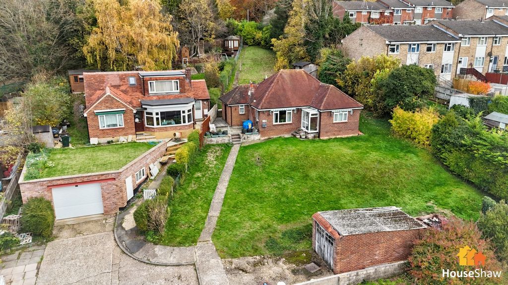 Property photo 3 of 24