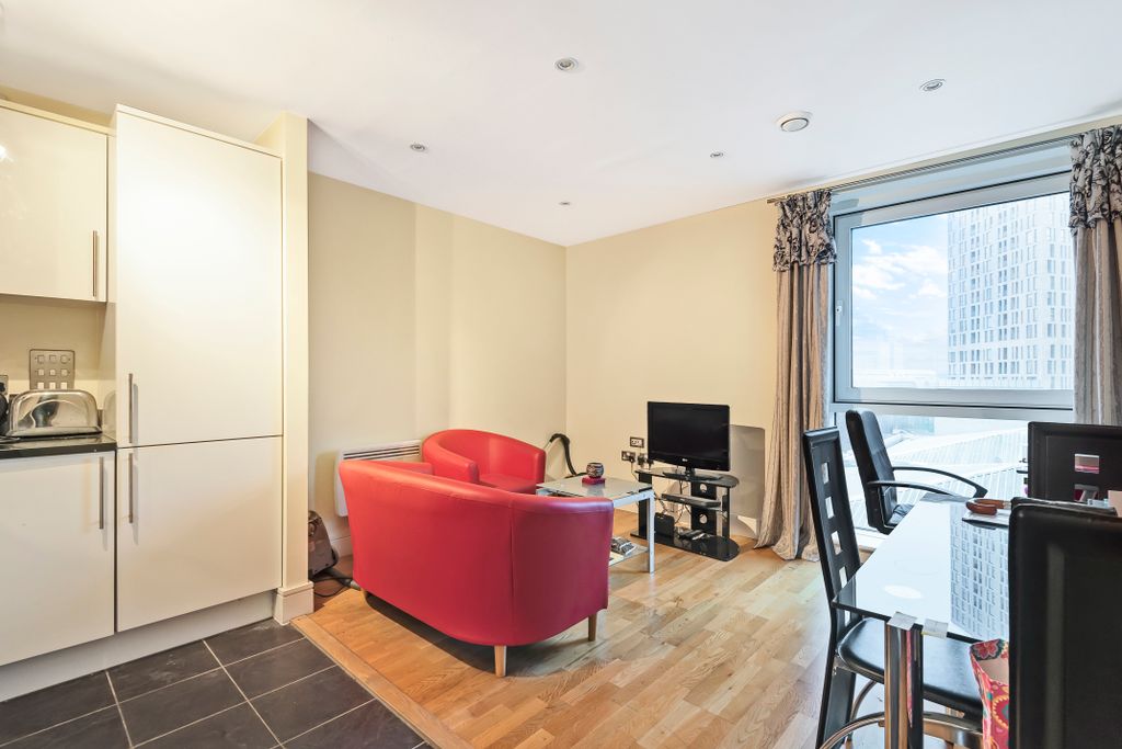 Property photo 1 of 8 570519 (2)