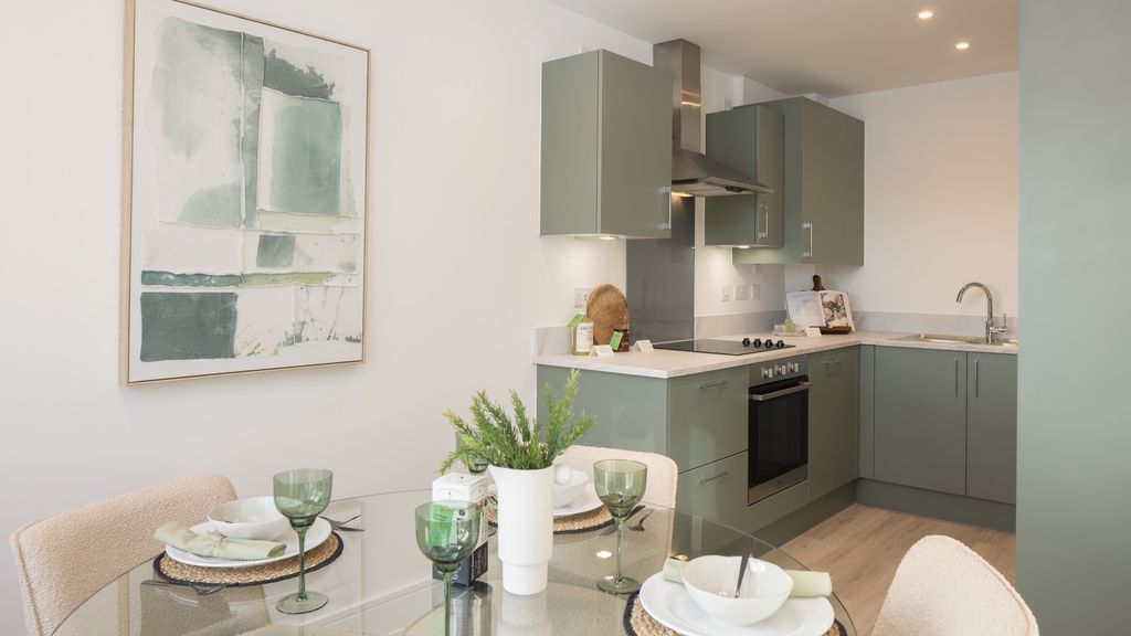 Property photo 3 of 8 Furzefield (Mowbray Village), Horsham