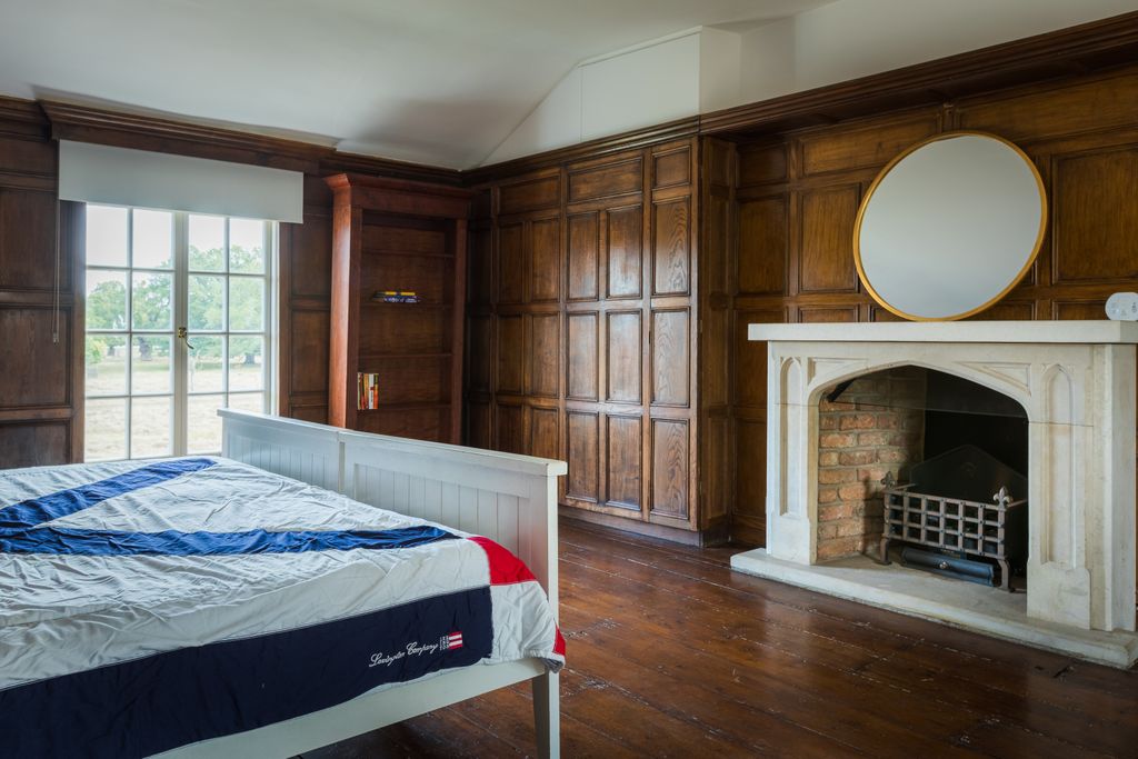 Additional image 6 of 4 bed detached house for saleHampton Court Road, East Molesey KT8