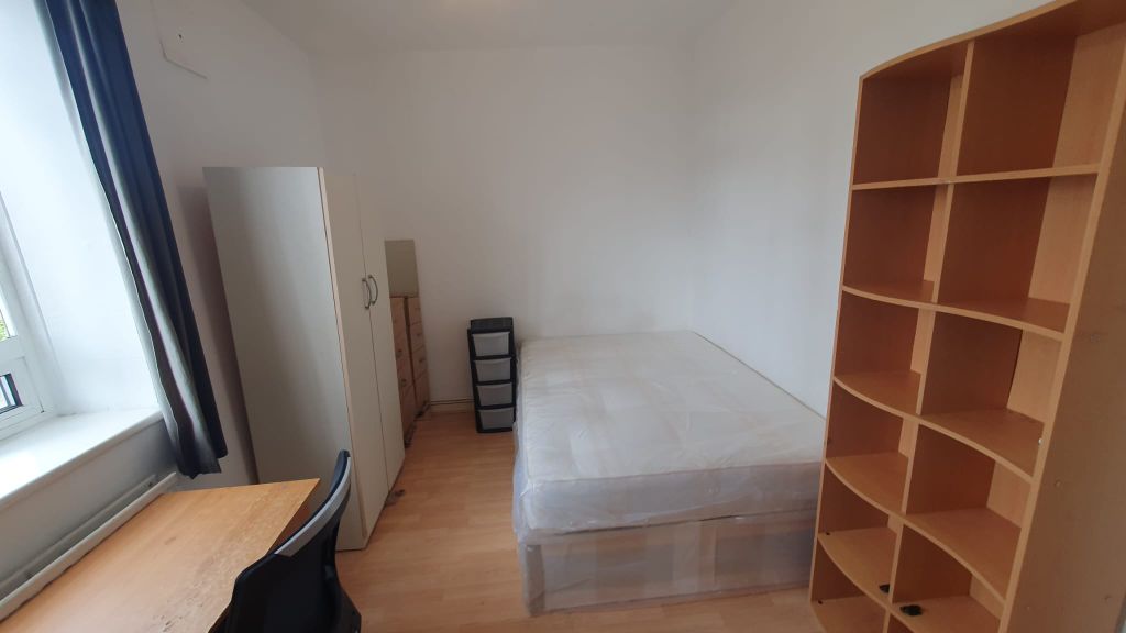 Property photo 3 of 4