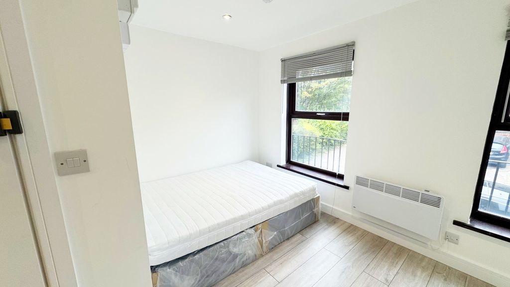 Property photo 3 of 3