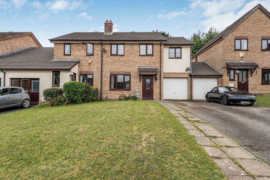 Property photo 1 of 24