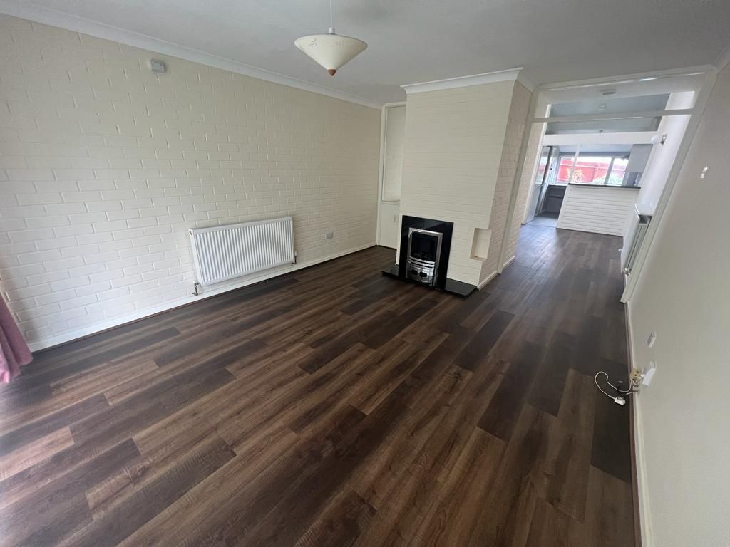 Property photo 3 of 10 Lounge