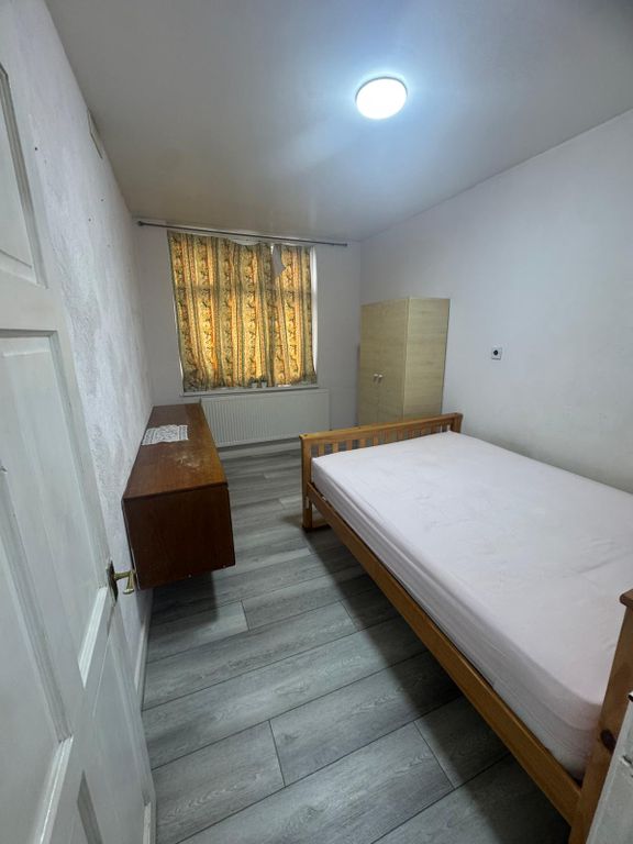 Property photo 2 of 4 Gallery