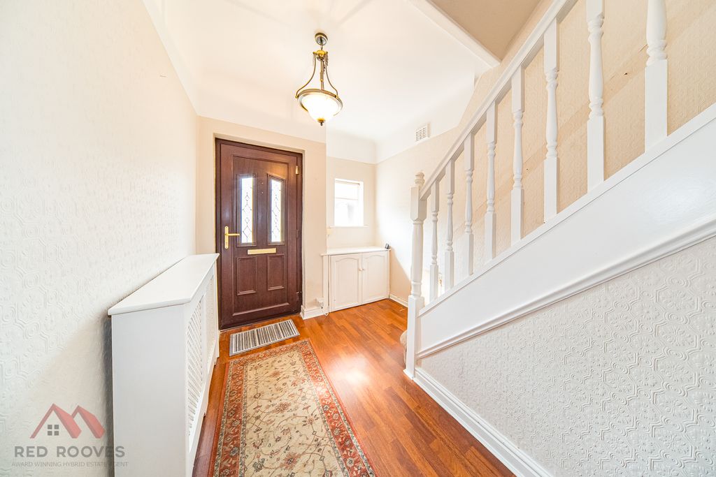 Property photo 2 of 33 Hallway