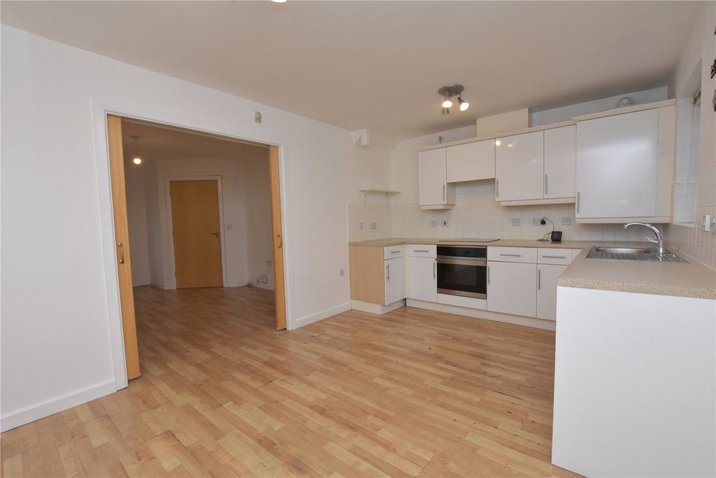 Property photo 2 of 25 Picture No. 08