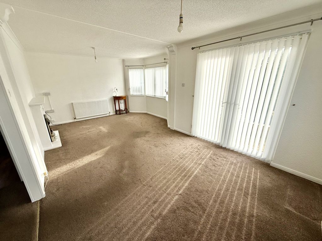 Property photo 3 of 11 Img_0560