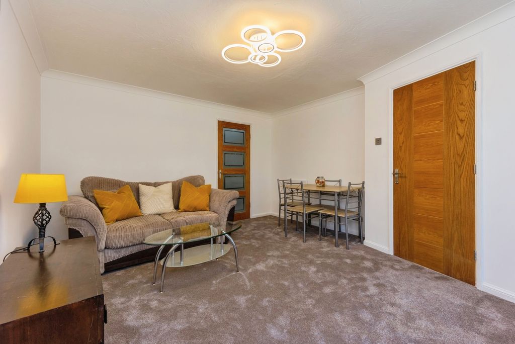 Property photo 2 of 22 Pbox-Img.Jpg