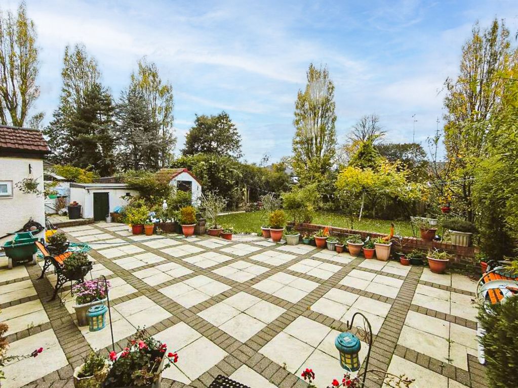 Property photo 3 of 28