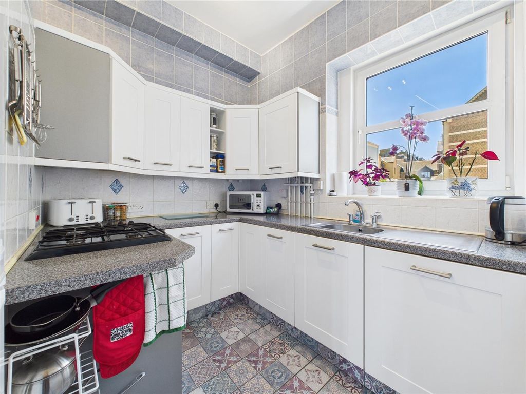 Property photo 2 of 14 Kitchen